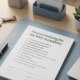 Übersicht mit Checkliste, Verwaltervertrag, Schlüsseln und Laptop zum Thema Auswahl einer Hausverwaltung für die WEG